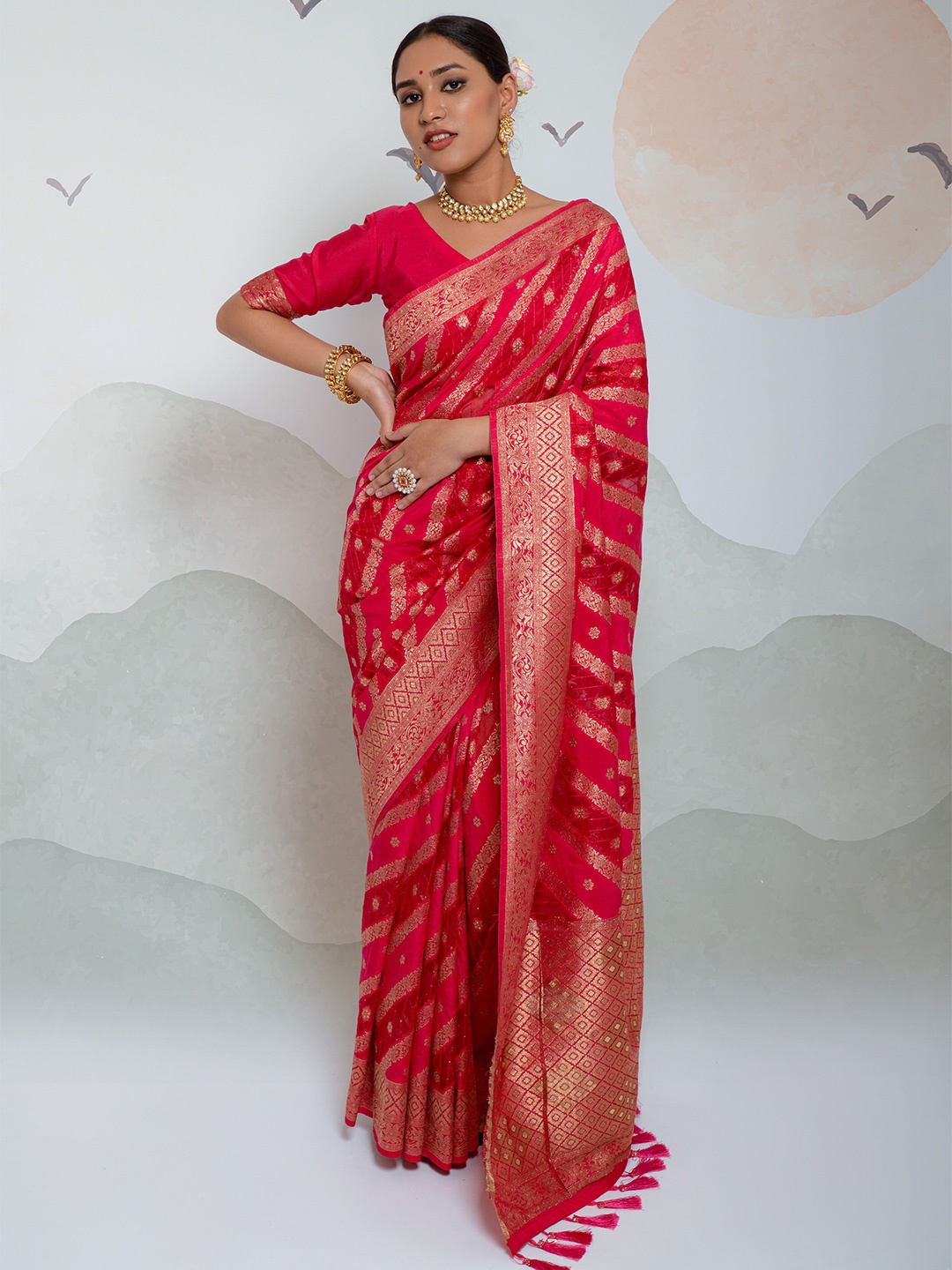 

elora Woven Design Zari Organza Saree, Fuchsia