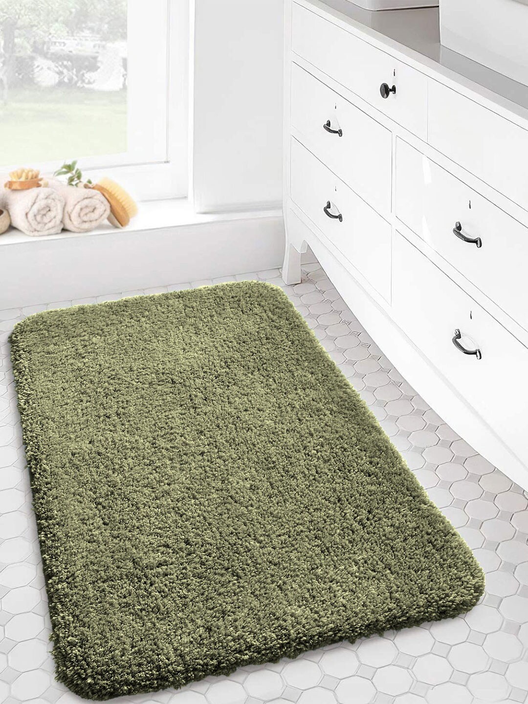 

LUXEHOME INTERNATIONAL Vegas Green 2800 GSM Ultra Soft Microfiber Anti-Skid Bath Rug