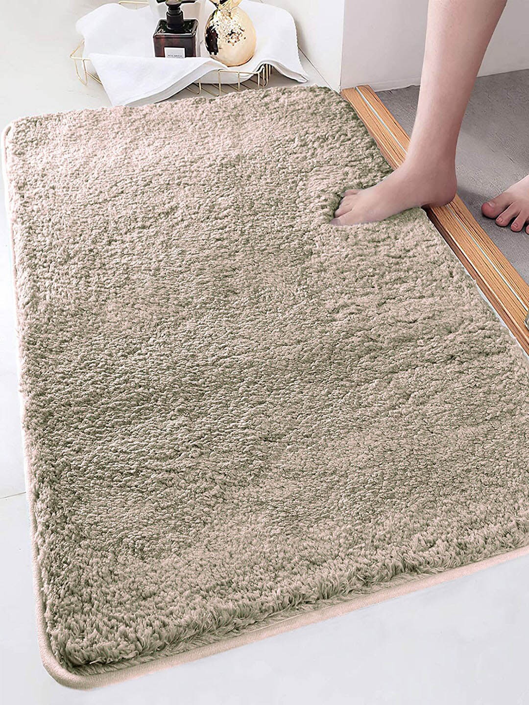 

LUXEHOME INTERNATIONAL Vegas Beige 2800 GSM Ultra Soft Microfibre Anti-Skid Bath Rugs