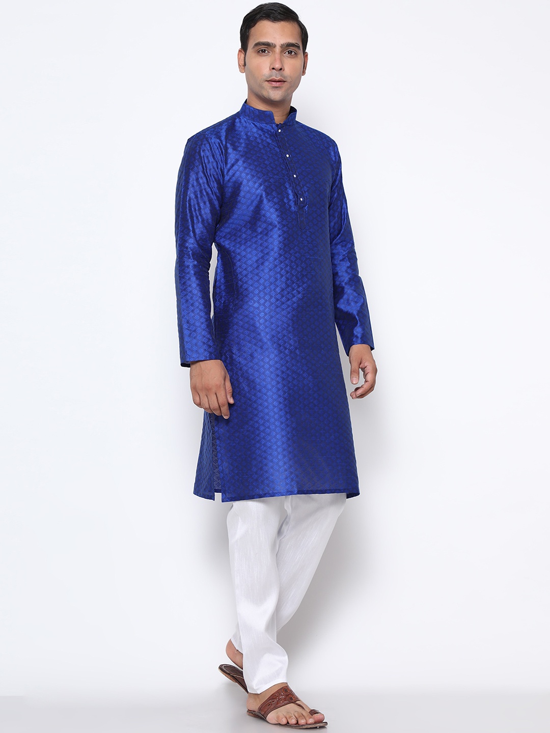 

GoStyle Men woven design Ethnic Motifs Kurta with Pyjamas, Blue