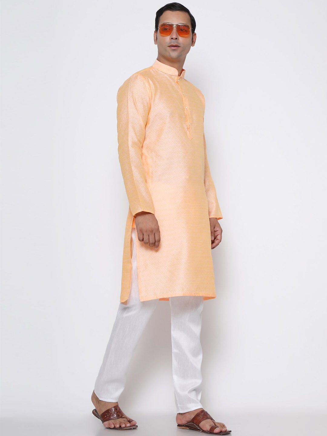 

GoStyle Men Kurta with Pyjamas, Peach