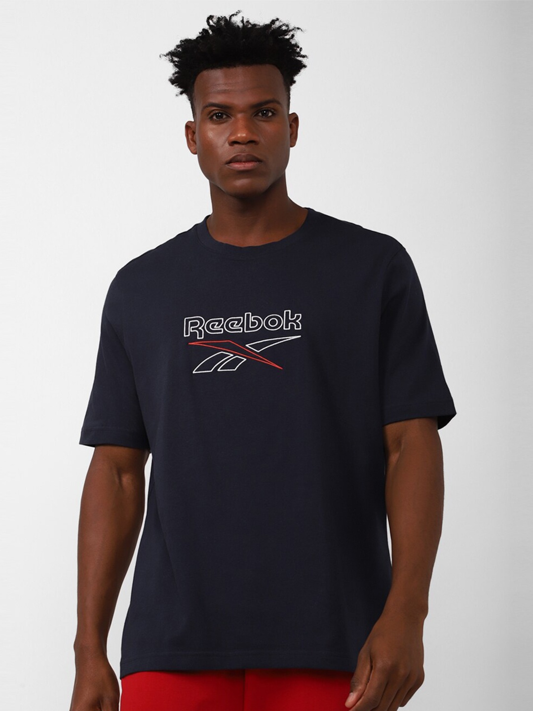 

Reebok Men Classic F Vector Pure Cotton T- shirt, Navy blue