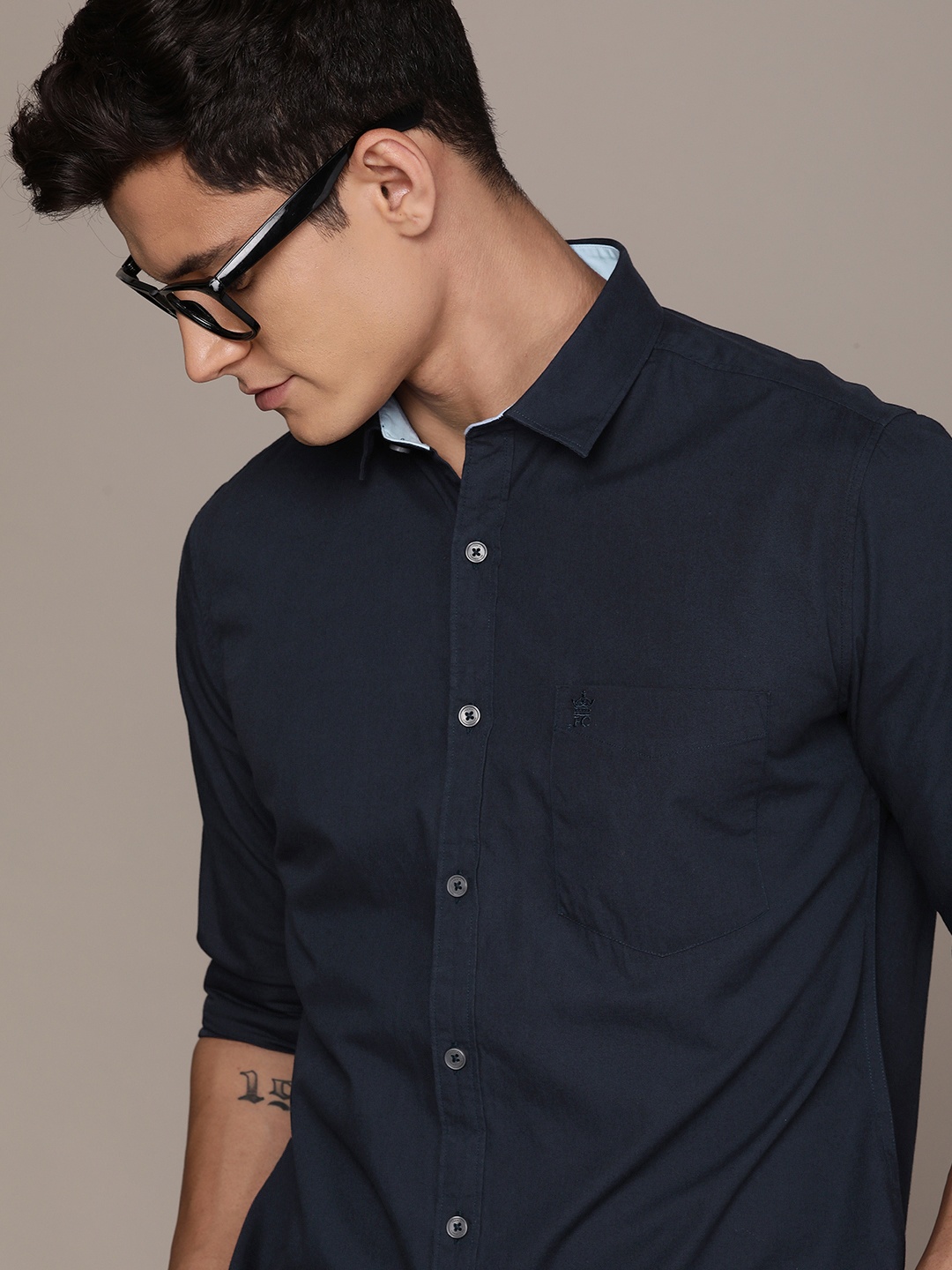 

French Connection Men Pure Cotton Slim Fit Casual Shirt, Navy blue
