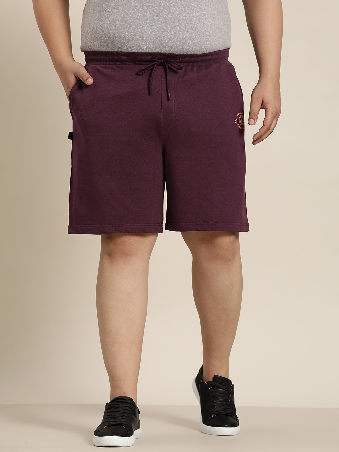 

Sztori Men Plus Size Regular Shorts, Burgundy