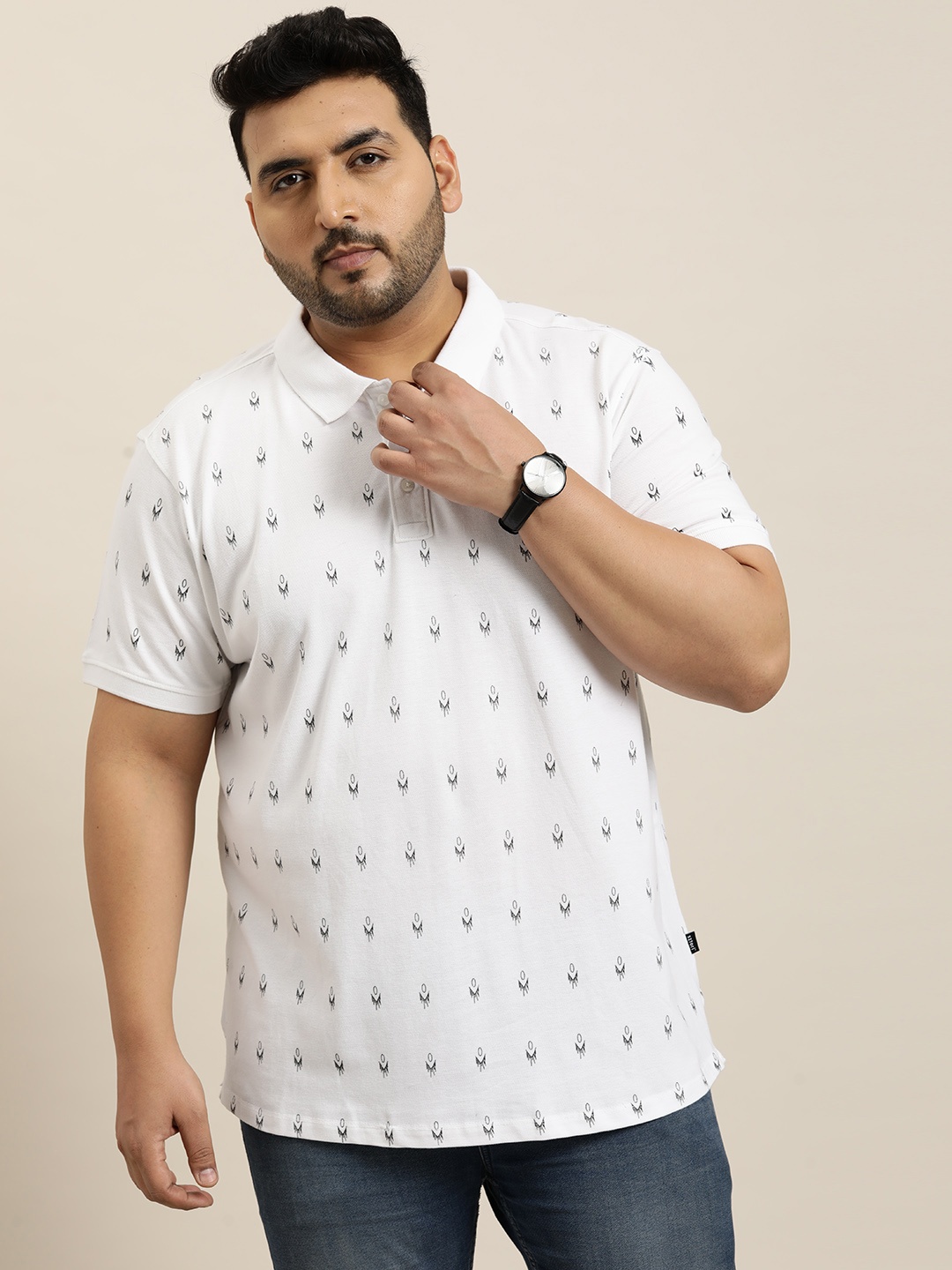 

Sztori Plus Size Abstract Printed Polo Collar Pure Cotton T-shirt, White