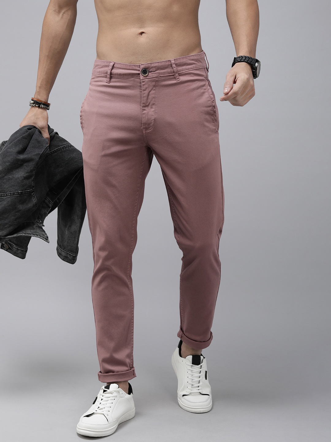 

The Roadster Lifestyle Co. Men Textured Slim Fit Low-Rise Trousers, Mauve