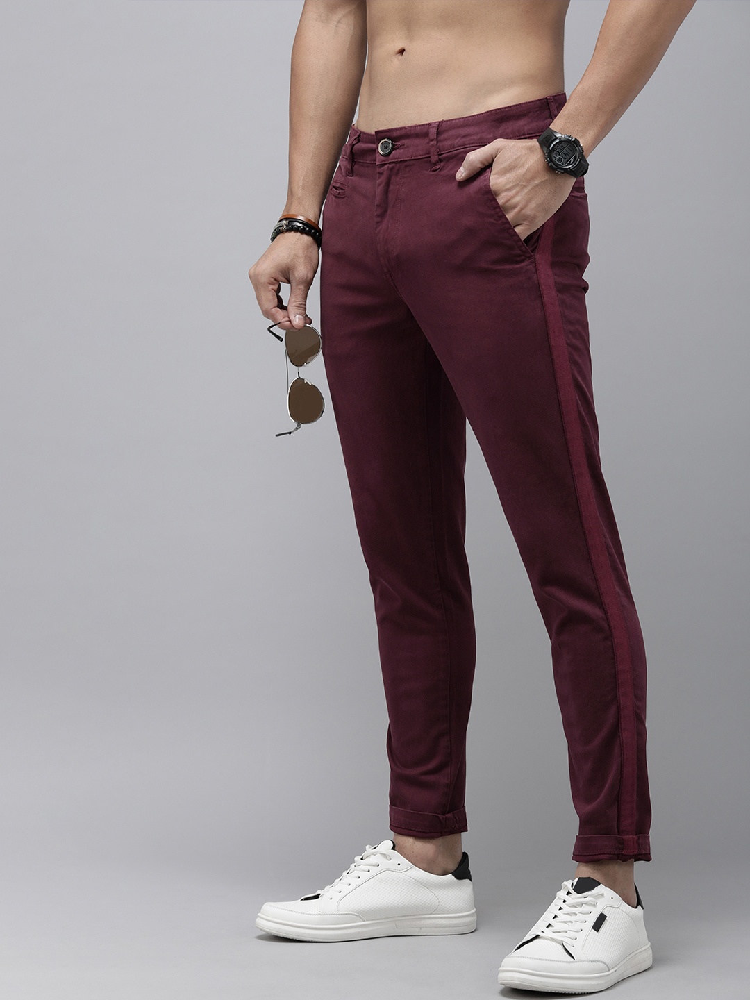 

The Roadster Lifestyle Co. Men Solid Slim Fit Casual Trousers With Tape Detail, Burgundy