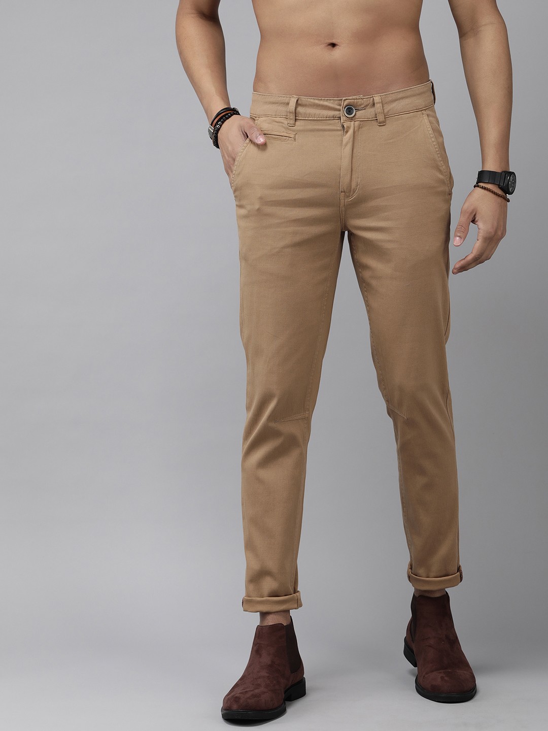 

The Roadster Life Co. Men Slim Fit Trousers, Beige