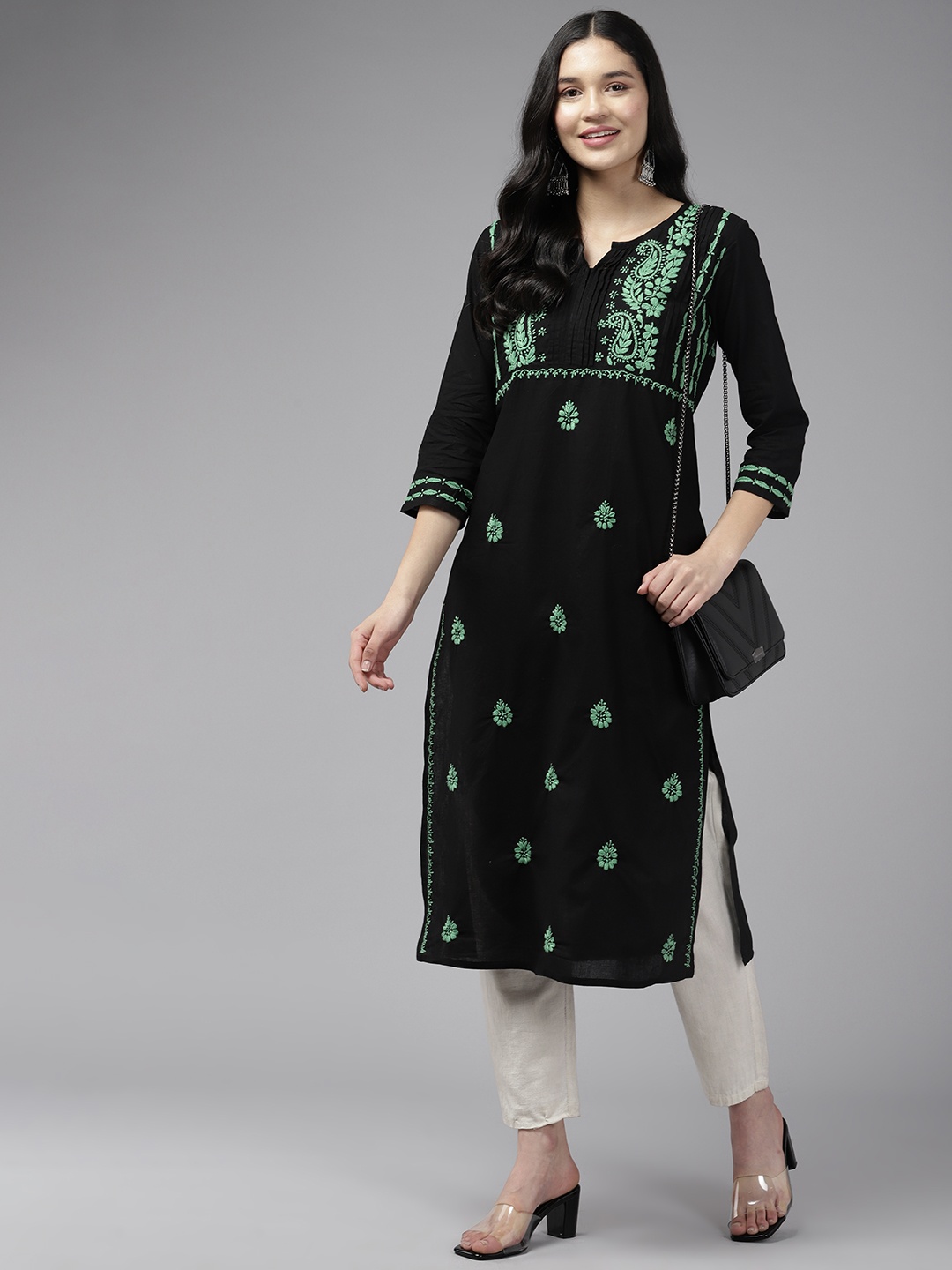 

ADA Women Ethnic Motifs Embroidered Cotton Chikankari Floral Kurta, Black