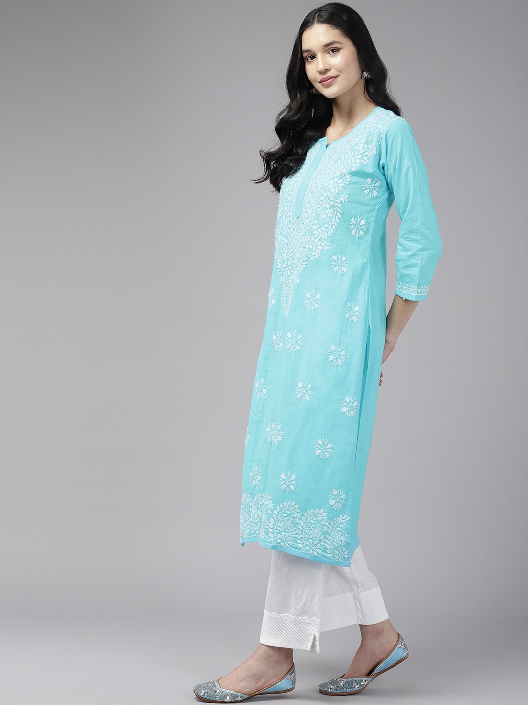 

ADA Women Ethnic Motifs Embroidered Cotton Chikankari Floral Kurta, Blue