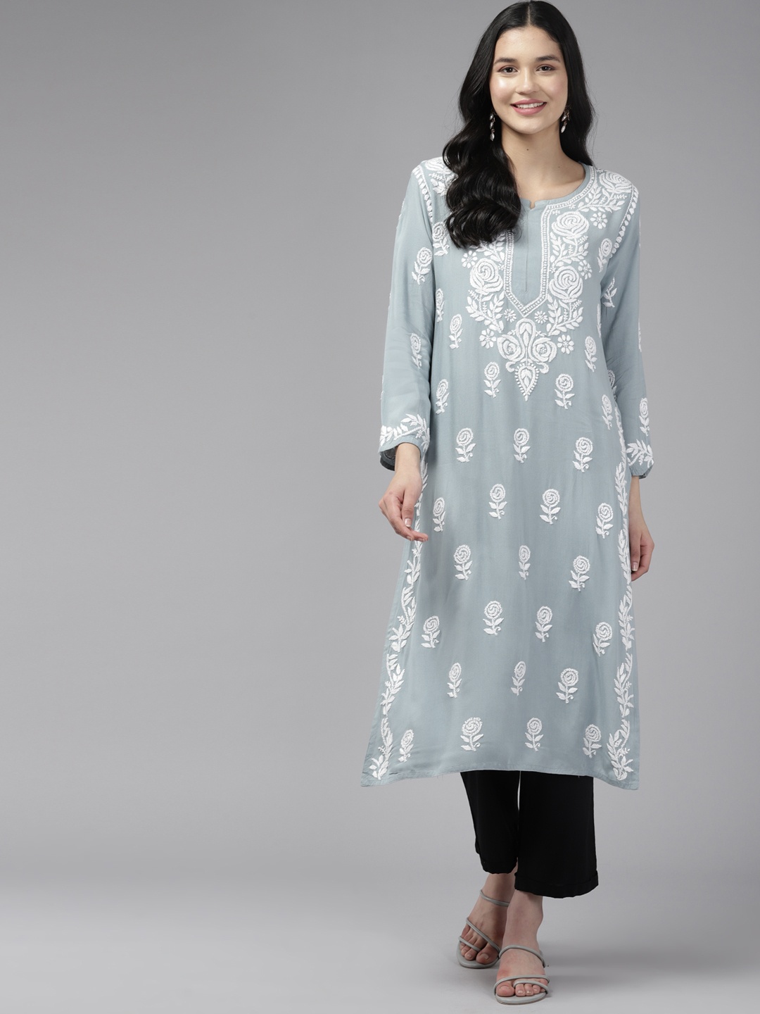 

ADA Women Floral Embroidered Chikankari Floral Kurta, Grey