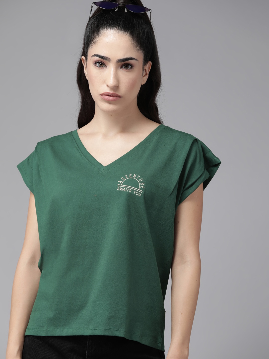 

The Roadster Lifestyle Co. V-Neck Extended Sleeves Pure Cotton T-shirt, Green