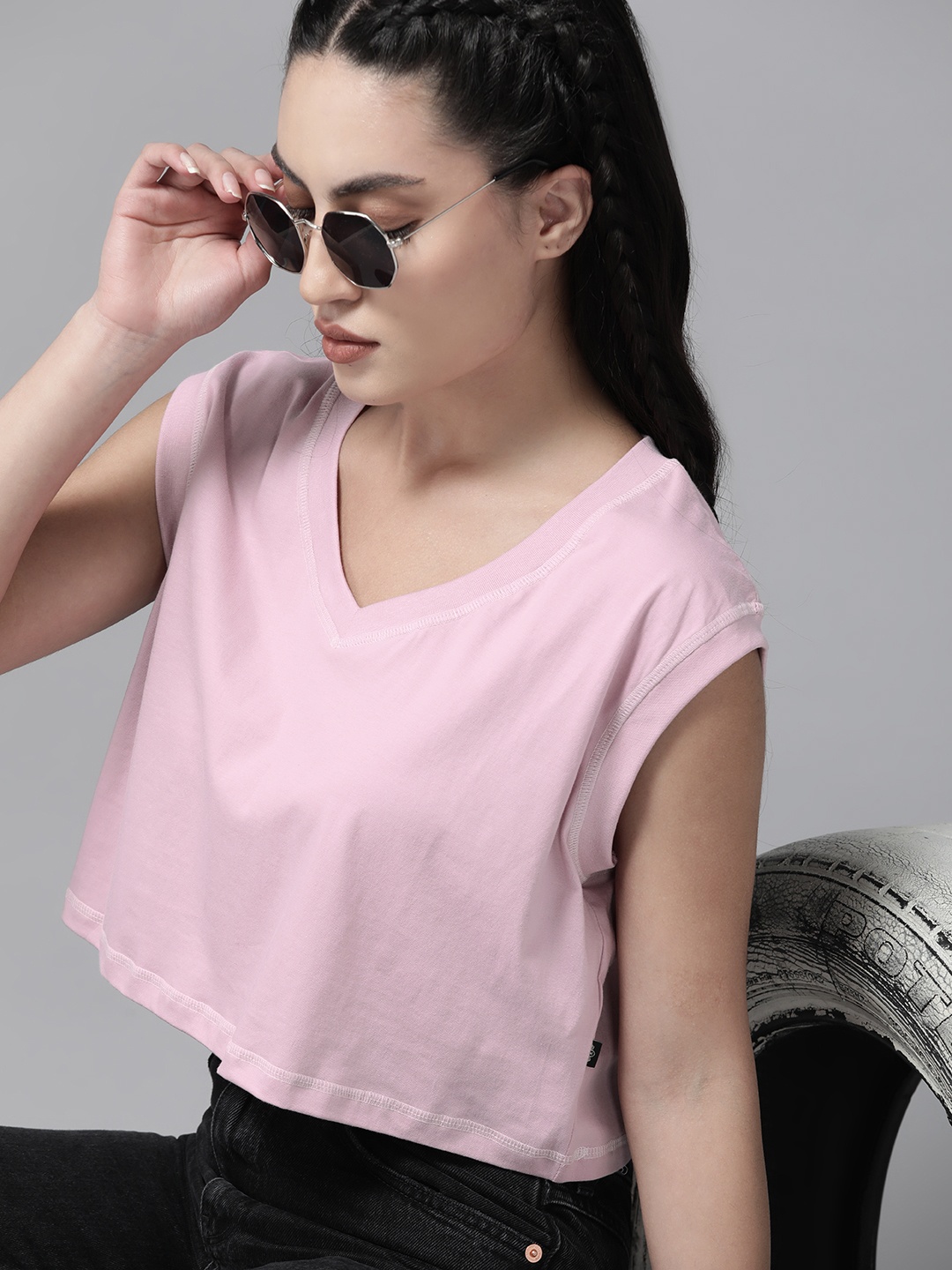 

The Roadster Lifestyle Co. Pure Cotton V-Neck Extended Sleeves Boxy Fit Cropped T-shirt, Lavender