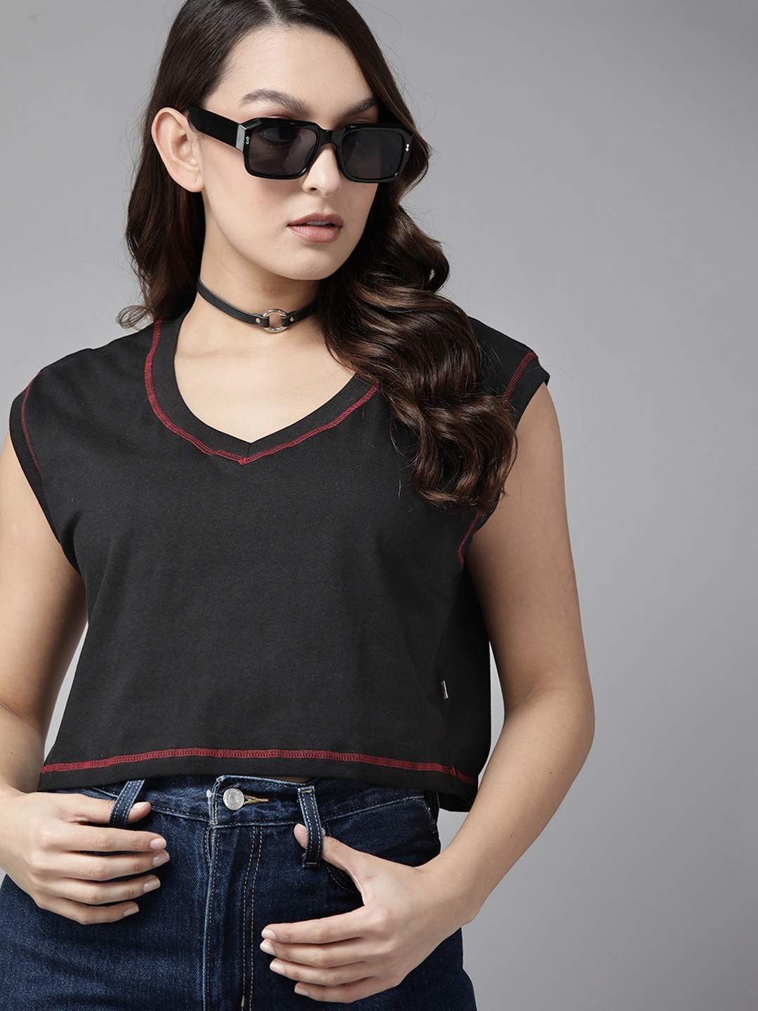 

The Roadster Lifestyle Co. V-Neck Extended Sleeves Pure Cotton Boxy T-shirt, Black