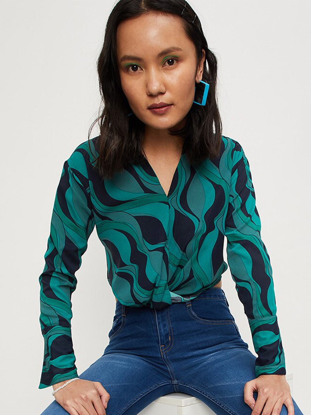 

max Abstract Print Wrap Crop Top, Green