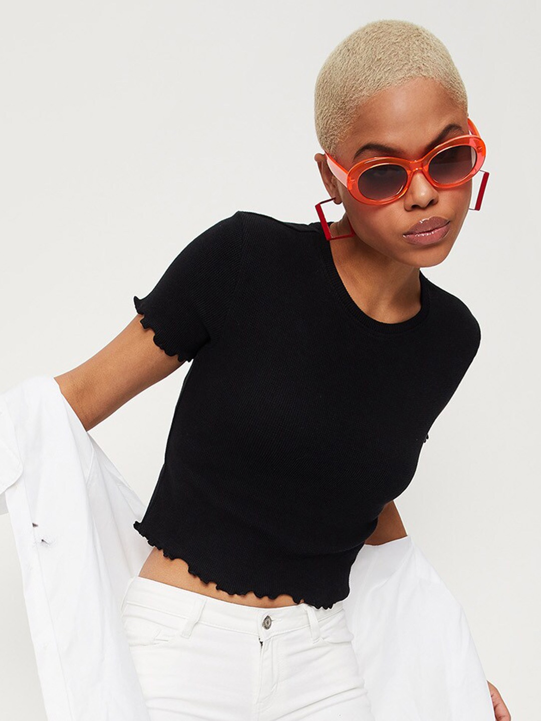 

max Short Sleeves Regular Crop Top, Black