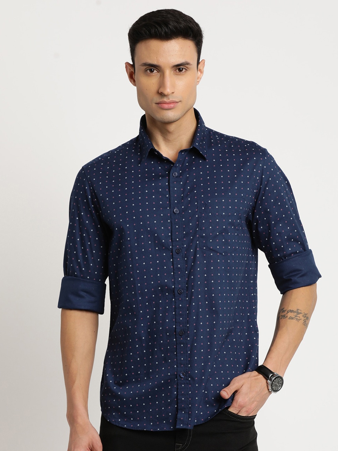 

Indian Terrain Men Cotton Chiseled Slim Fit Printed Casual Shirt, Navy blue