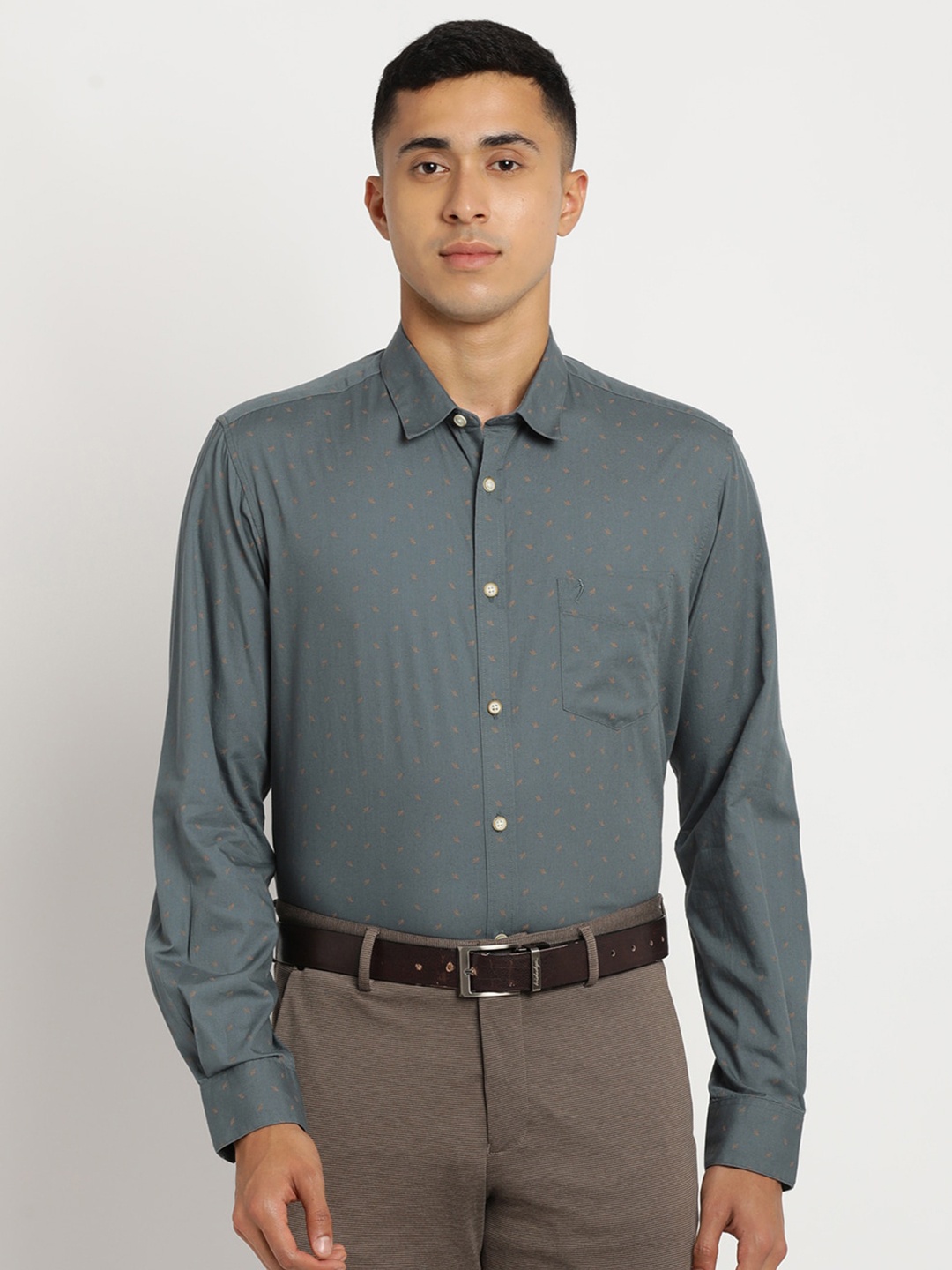 

Indian Terrain Men Chiseled Slim Fit Printed Pure Cotton Casual Shirt, Teal