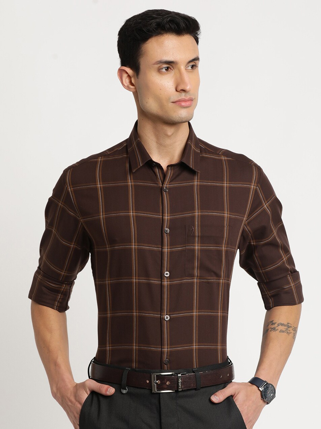 

Indian Terrain Men Chiseled Slim Fit Windowpane Checked Casual Cotton Shirt, Brown