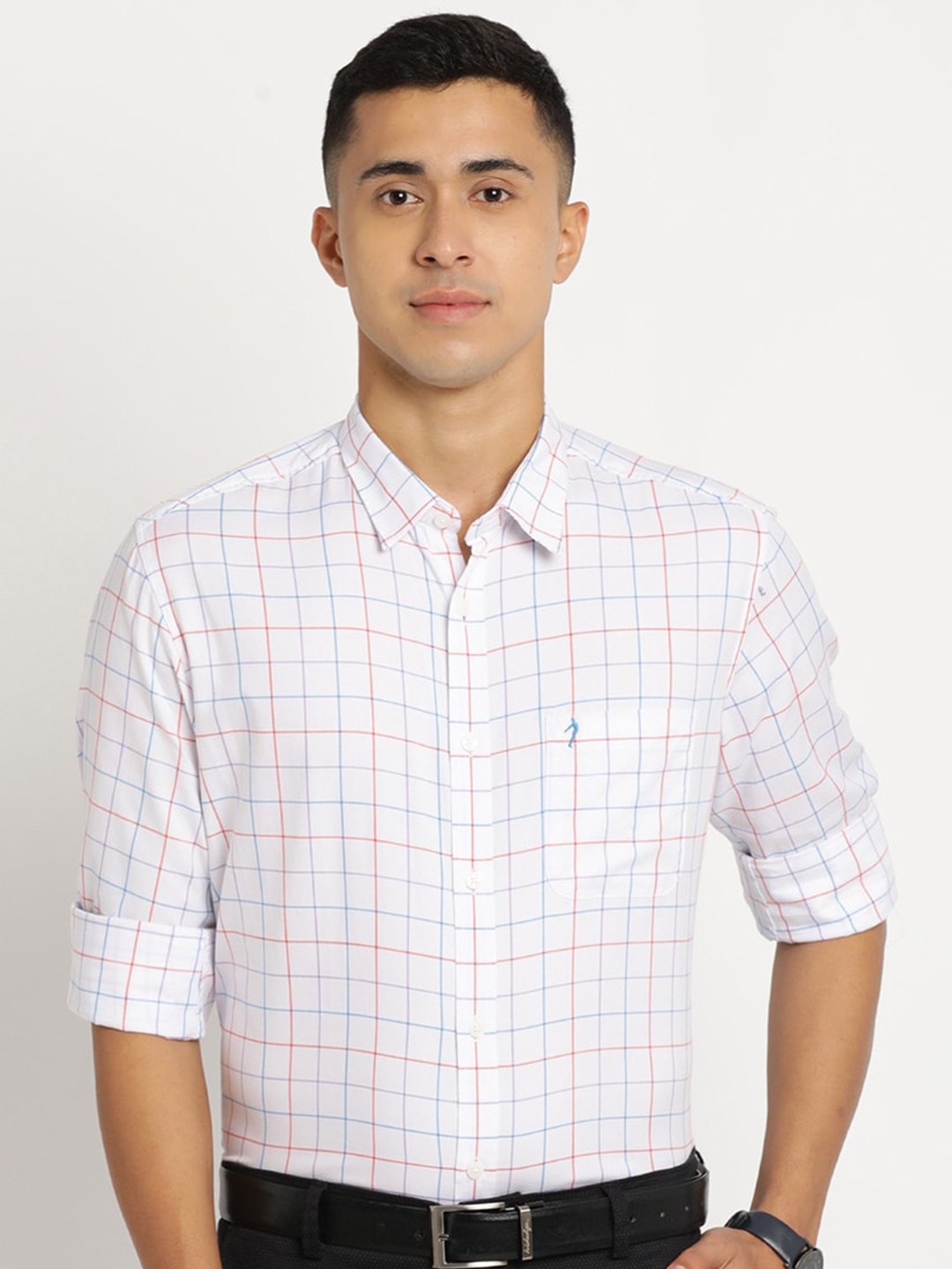 

Indian Terrain Men White Chiseled Slim Fit Checked Pure Cotton Casual Shirt