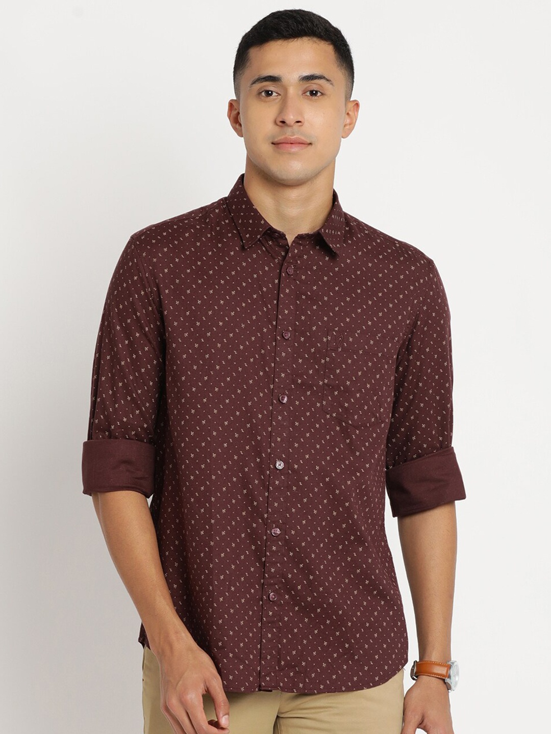 

Indian Terrain Men Micro Ditsy Printed Chiseled Pure Cotton Casual Shirt, Maroon