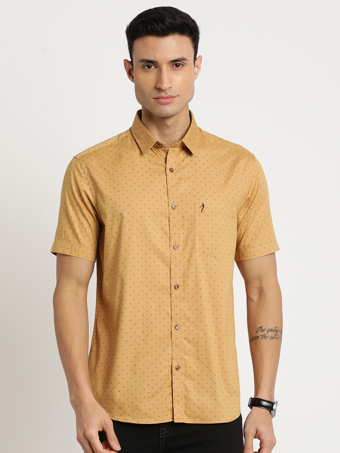 

Indian Terrain Men Chiseled Slim Fit Printed Pure Cotton Casual Shirt, Khaki