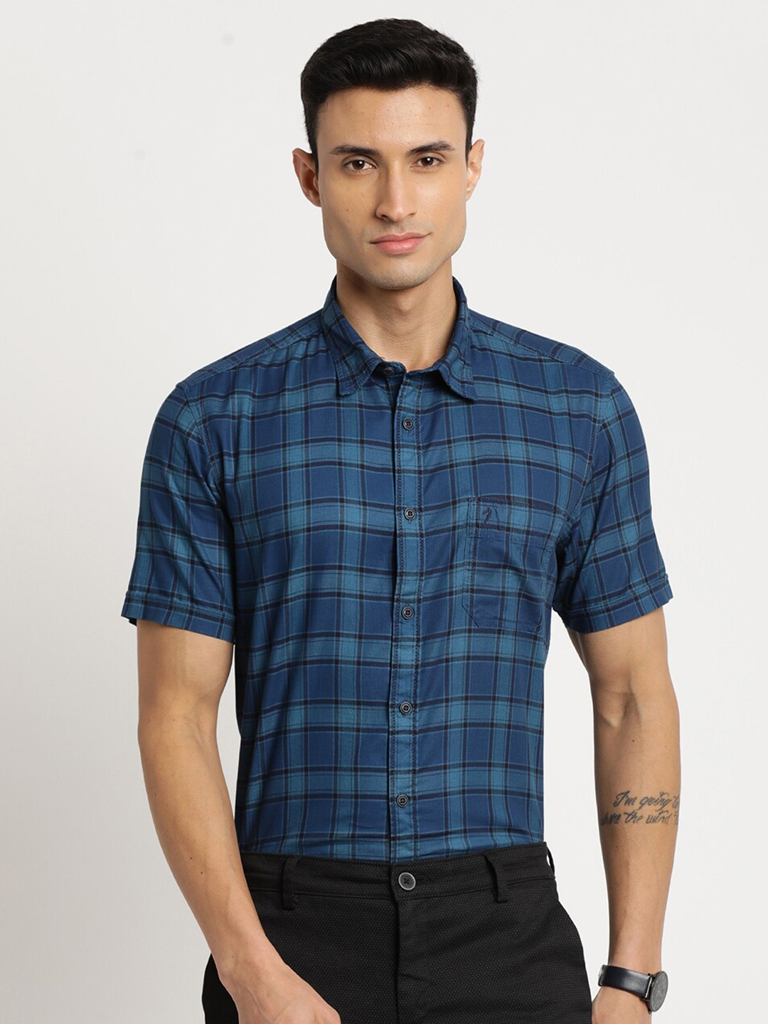 

Indian Terrain Men Pure Cotton Chiseled Slim Fit Tartan Checked Formal Shirt, Blue