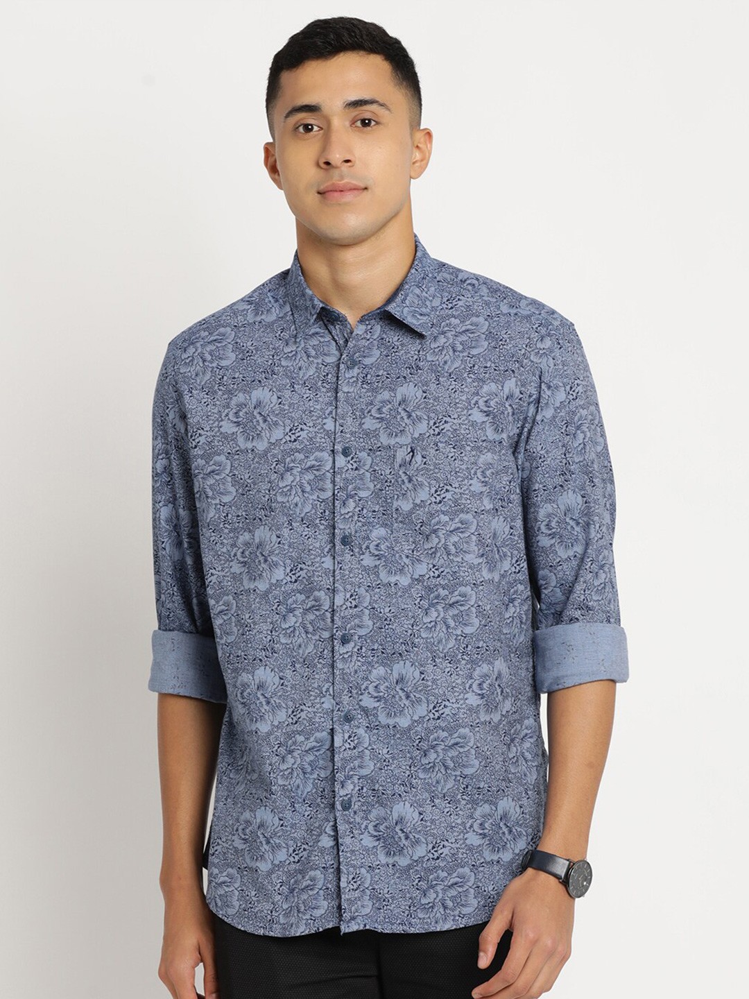 

Indian Terrain Men Chiseled Slim Fit Printed Pure Cotton Casual Shirt, Blue
