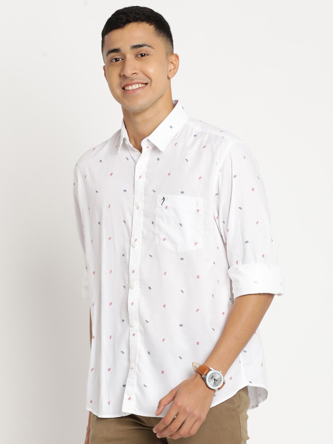 

Indian Terrain Men Chiseled Slim Fit Striped Pure Cotton Casual Shirt, White
