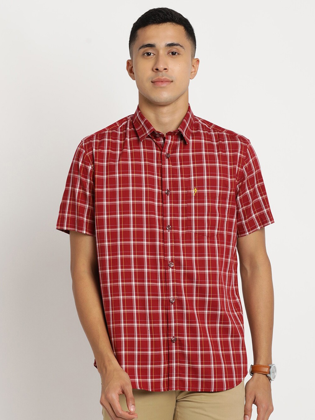 

Indian Terrain Men Chiseled Slim Fit Tartan Checks Checked Pure Cotton Casual Shirt, Red