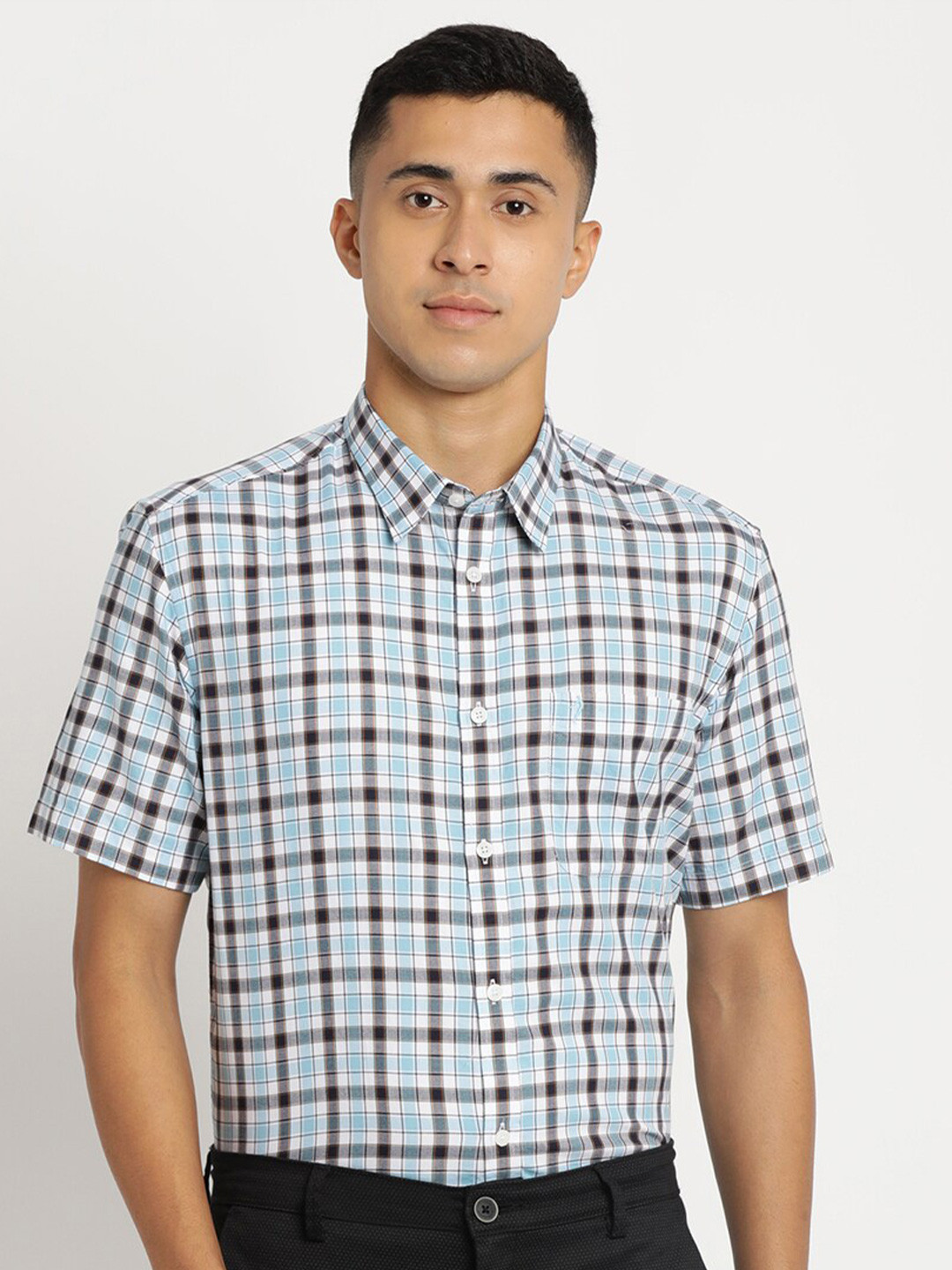 

Indian Terrain Men Chiseled Slim Fit Tartan Checks Checked Pure Cotton Formal Shirt, Blue