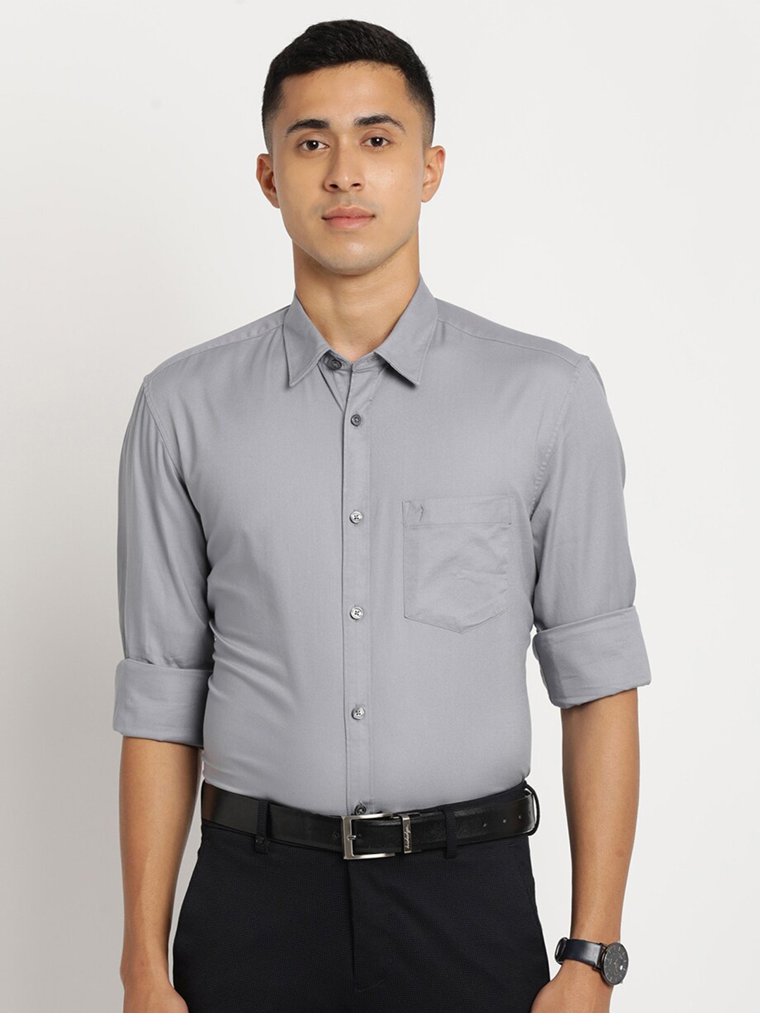 

Indian Terrain Men Chiseled Slim Fit Cotton Formal Shirt, Grey