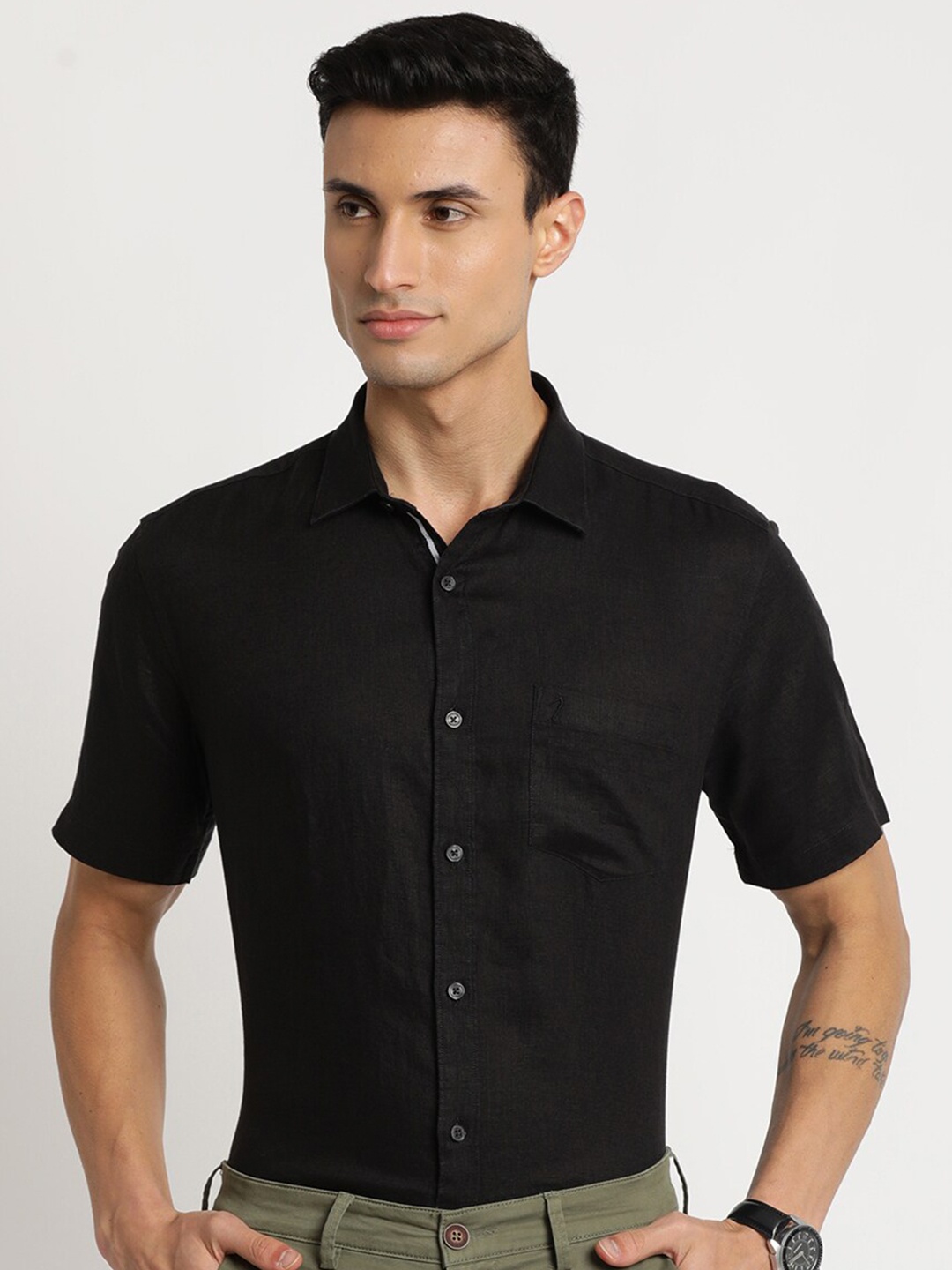 

Indian Terrain Men Chiseled Slim Fit Pure Cotton Formal Shirt, Black