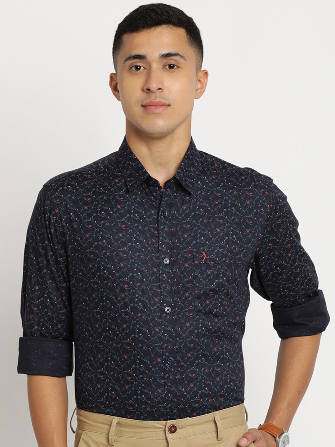 

Indian Terrain Men Chiseled Slim Fit Floral Printed Pure Cotton Formal Shirt, Blue