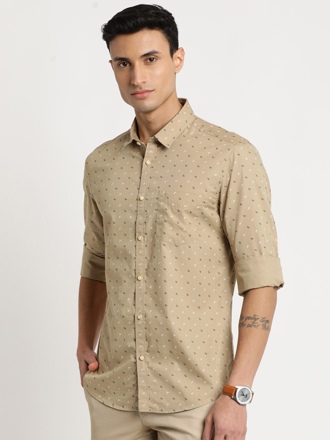 

Indian Terrain Men Chiseled Slim Fit Printed Pure Cotton Casual Shirt, Brown