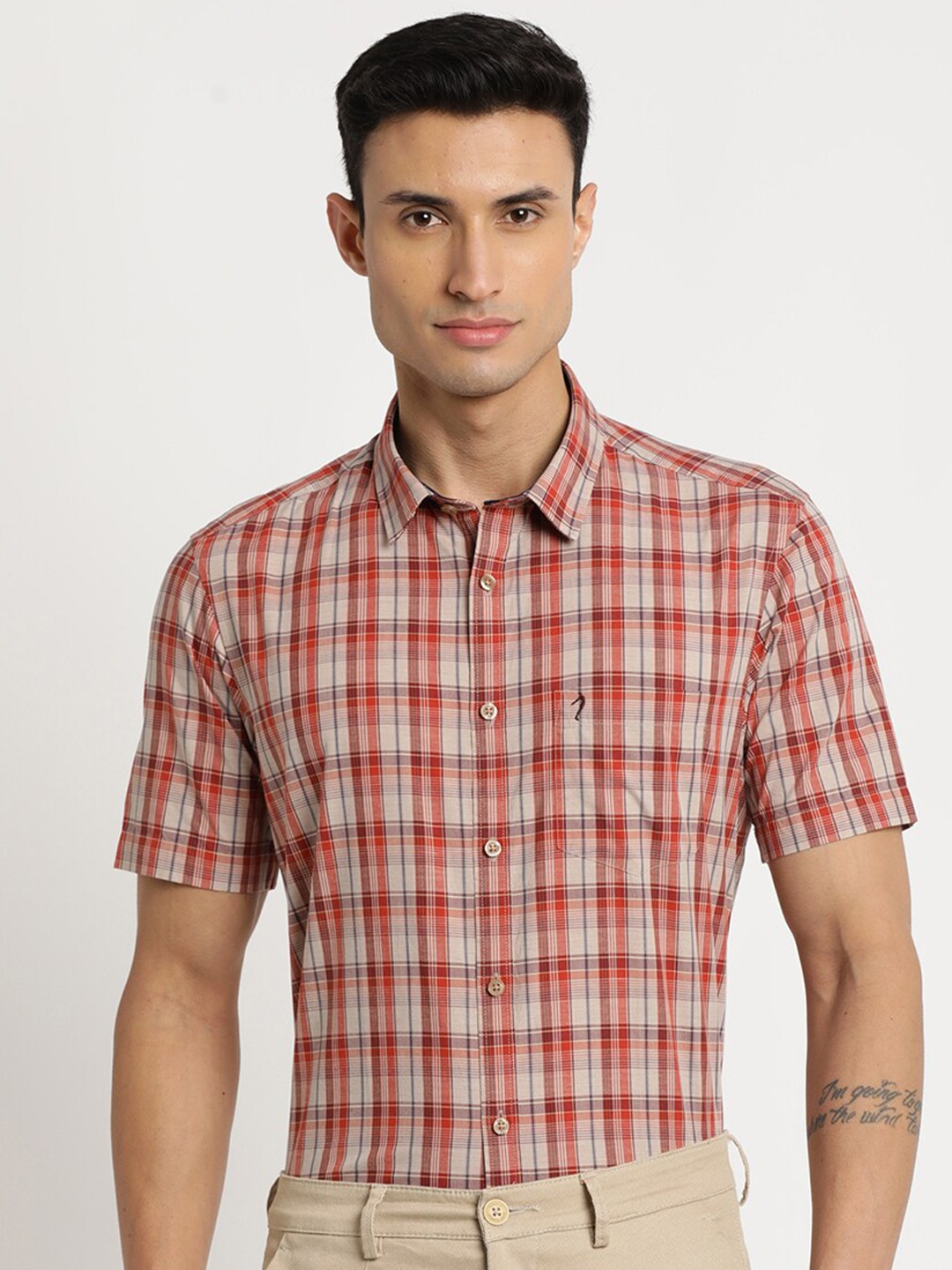 

Indian Terrain Men Chiseled Slim Fit Tartan Checks Checked Cotton Casual Shirt, Red
