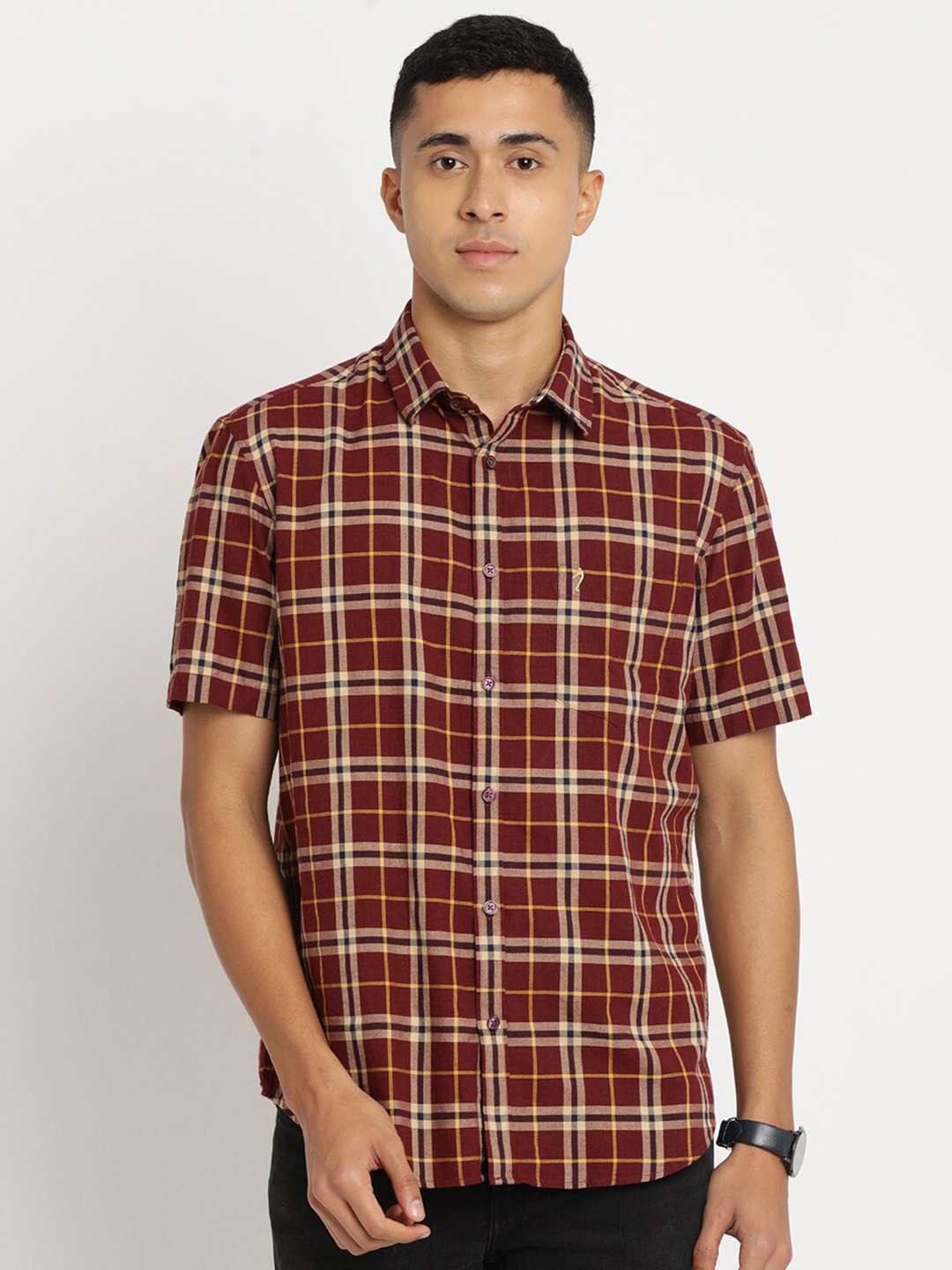 

Indian Terrain Men Chiseled Slim Fit Tartan Checks Checked Cotton Casual Shirt, Red