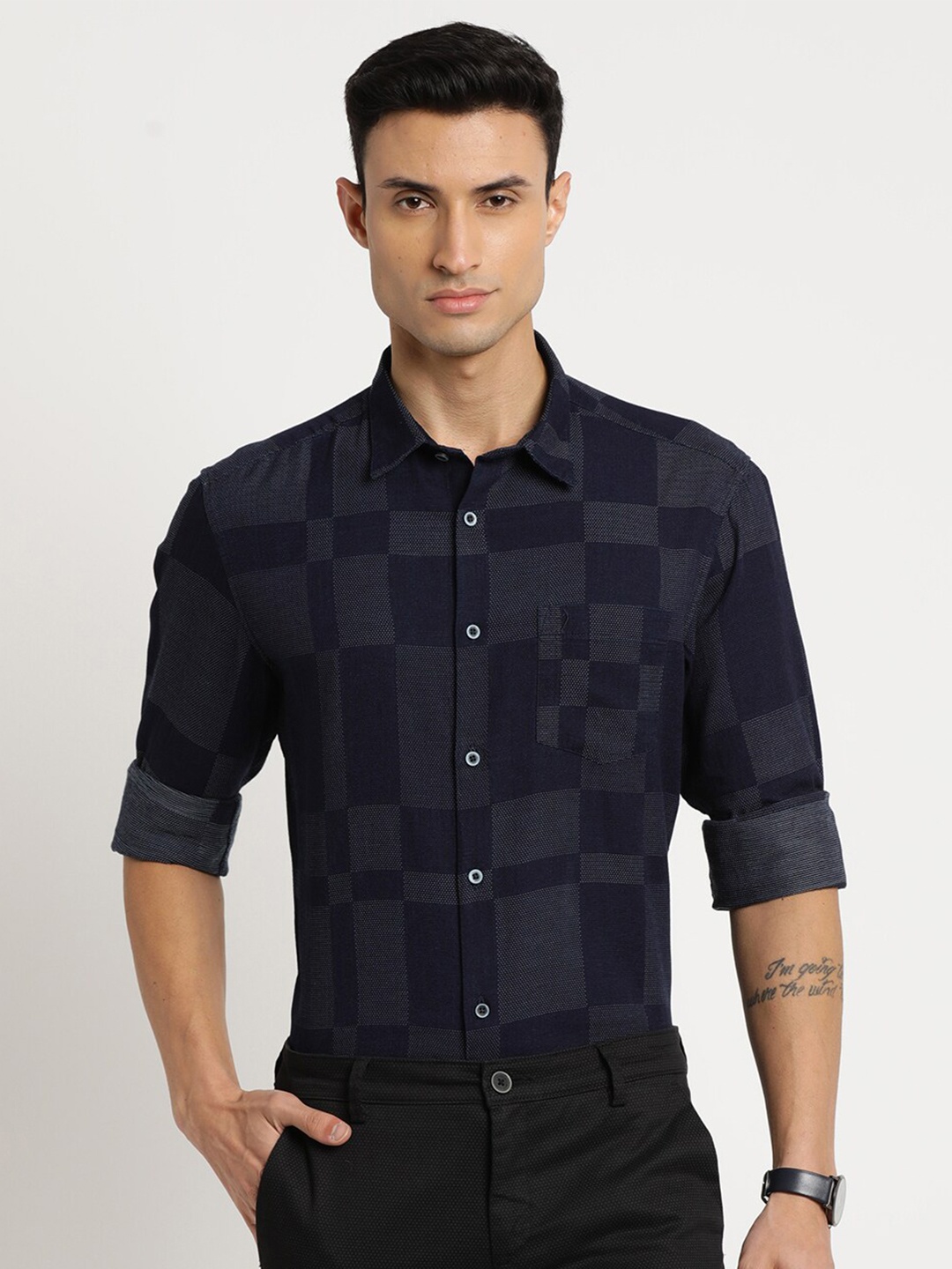 

Indian Terrain Men Chiseled Slim Fit Printed Cotton Casual Shirt, Navy blue