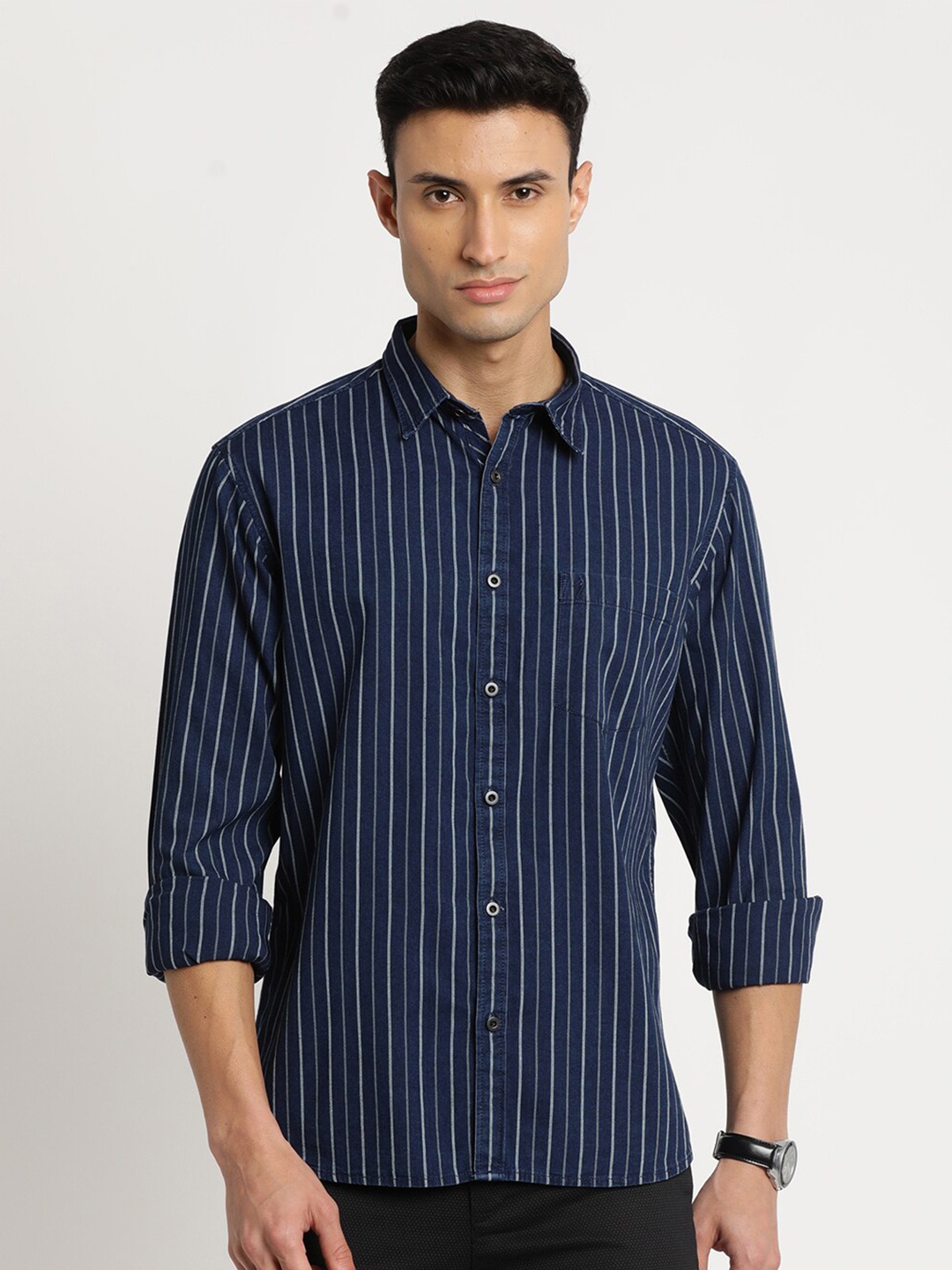 

Indian Terrain Men Chiseled Slim Fit Striped Cotton Casual Shirt, Blue