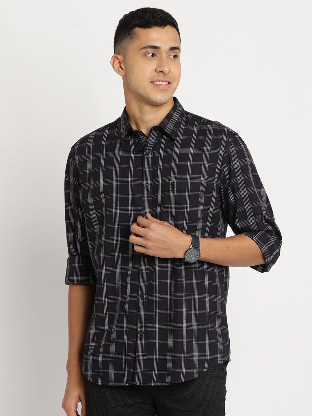 

Indian Terrain Men Chiseled Slim Fit Tartan Checks Checked Cotton Casual Shirt, Black