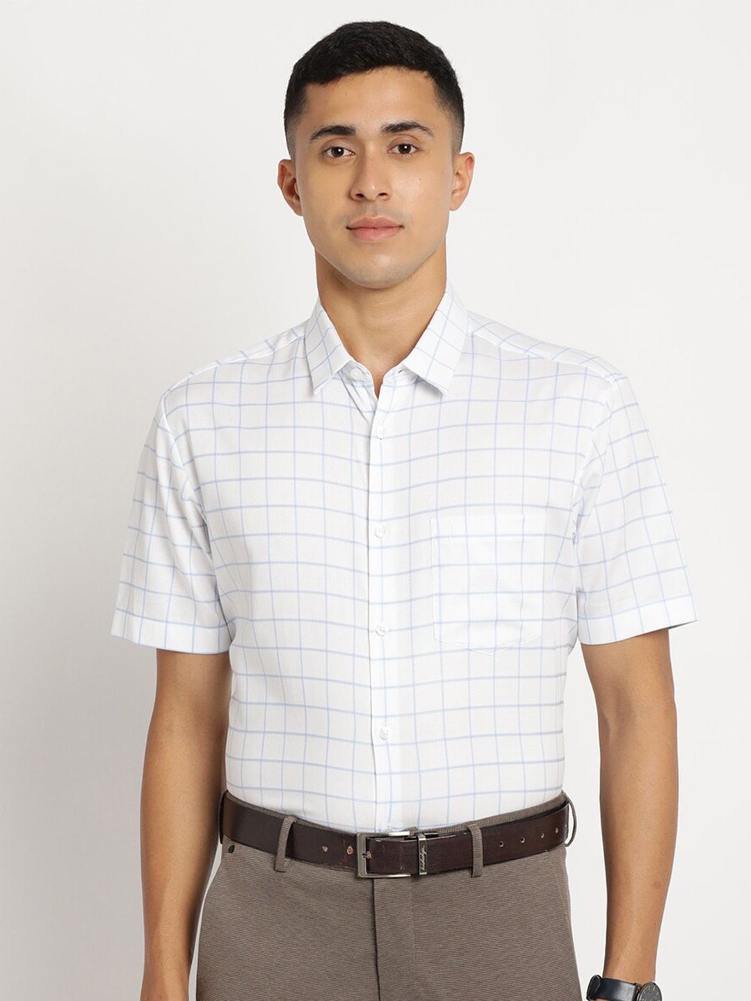 

Indian Terrain Men Chiseled Slim Fit Checked Cotton Formal Shirt, White