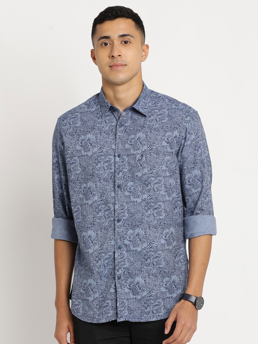 

Indian Terrain Men Pure Cotton Slim Fit Ethnic Printed Casual Shirt, Blue