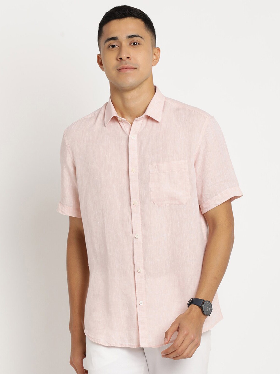 

Indian Terrain Men Cotton Chiseled Slim Fit Casual Shirt, Pink