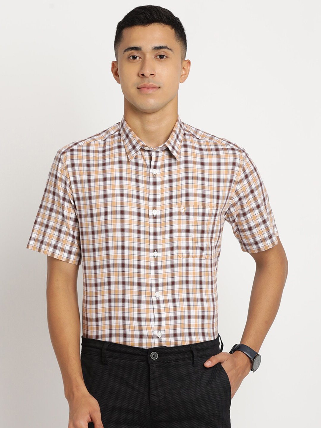 

Indian Terrain Men Cotton Chiseled Slim Fit Tartan Checks Casual Shirt, White