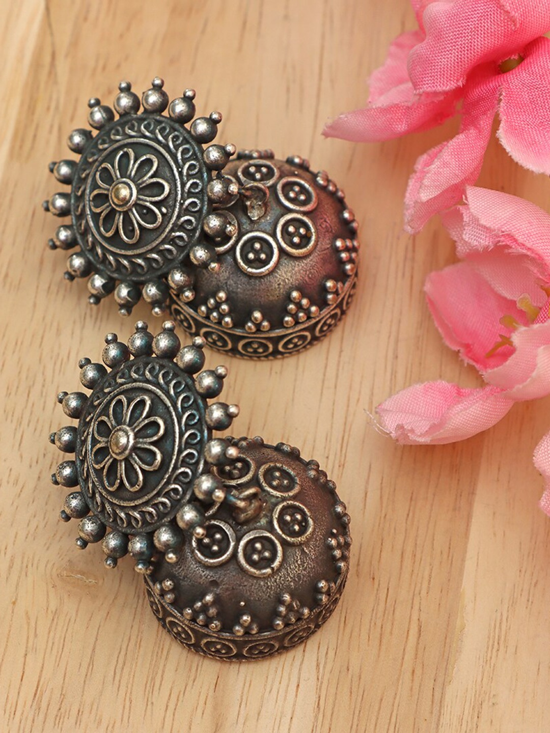 

Ozanoo Classic Jhumkas Earrings, Silver