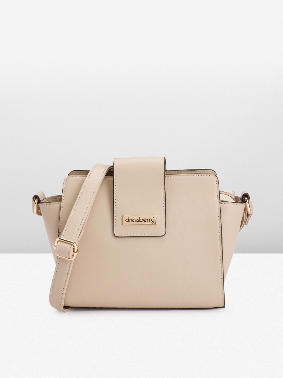 

DressBerry Women Solid Sling Bag, Beige