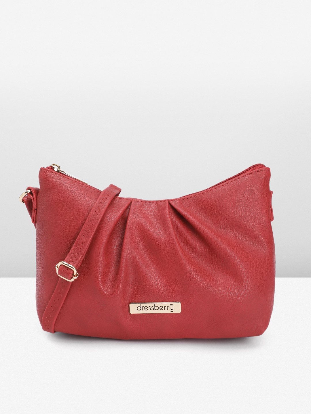 

DressBerry Women Solid Sling Bag, Red