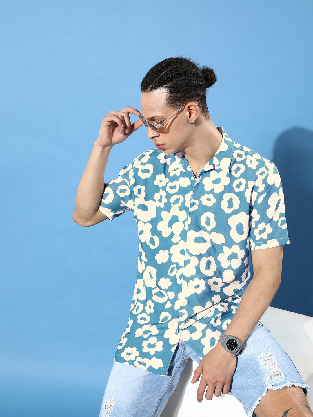 

Mast & Harbour Ocean Blue Flower Power Casual Shirt