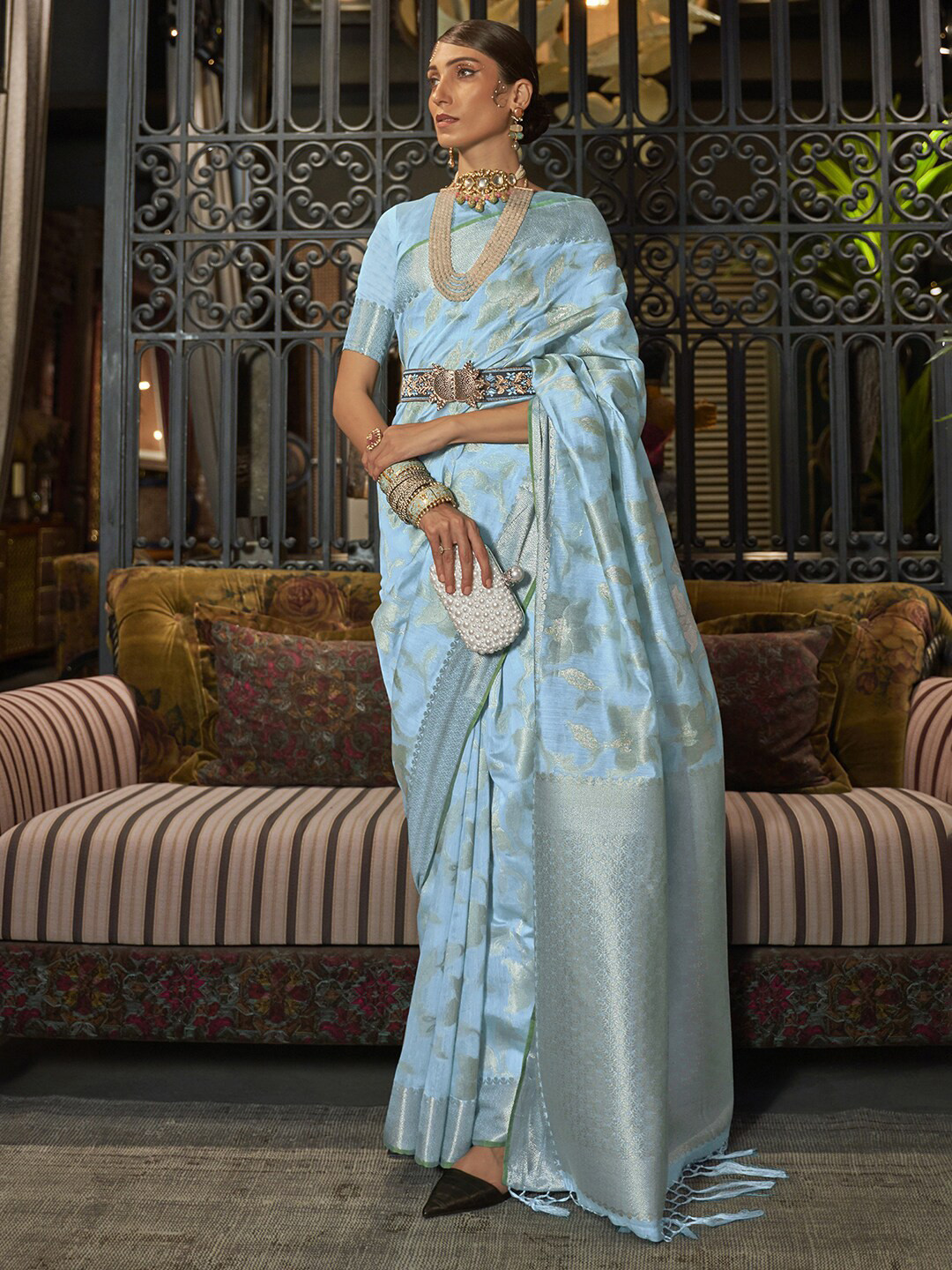 

Mitera Woven Design Zari Silk Blend Banarasi Saree, Turquoise blue