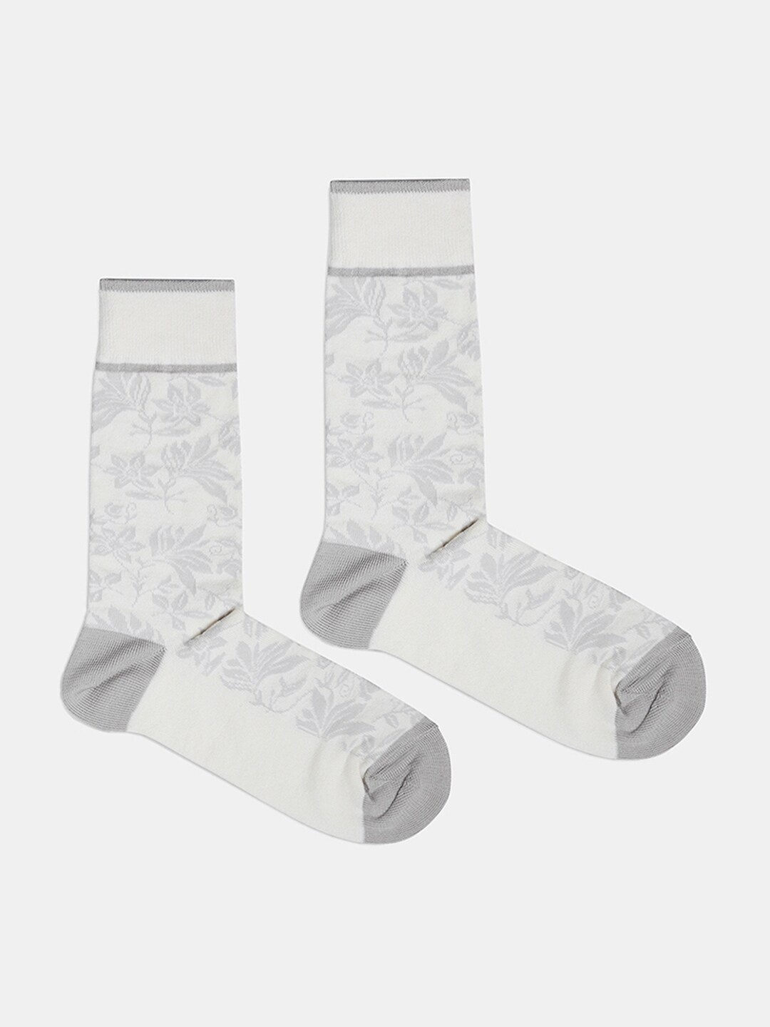 

Blackberrys Men Patterned Calf Length Socks, White